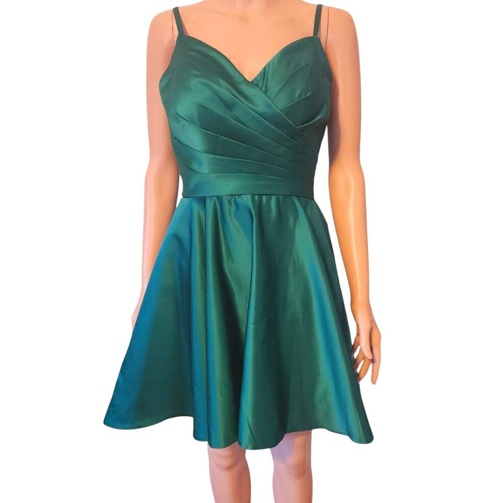 Elegant Green Satin Dress Chong Xiao